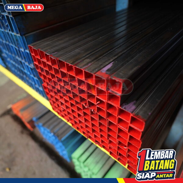 Hollo Hitam 100 x 100 x 6 3,80 mm