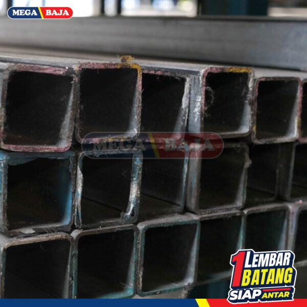 Hollo Hitam 125 mm X 125 mm X 6.000 mm | 2,30 mm