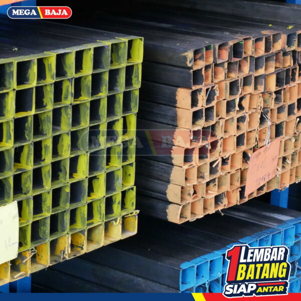 Hollo Galpanis Spindo 30 x 30 Grade Biru Muda